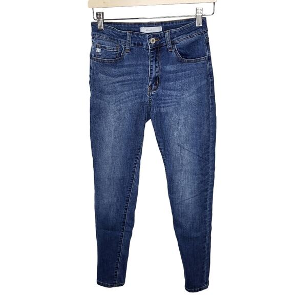 Kancan Medium Wash Slim Stretch Whiskered Skinny‎ Jeans Button Zip Comfy 9 28 - Picture 1 of 7